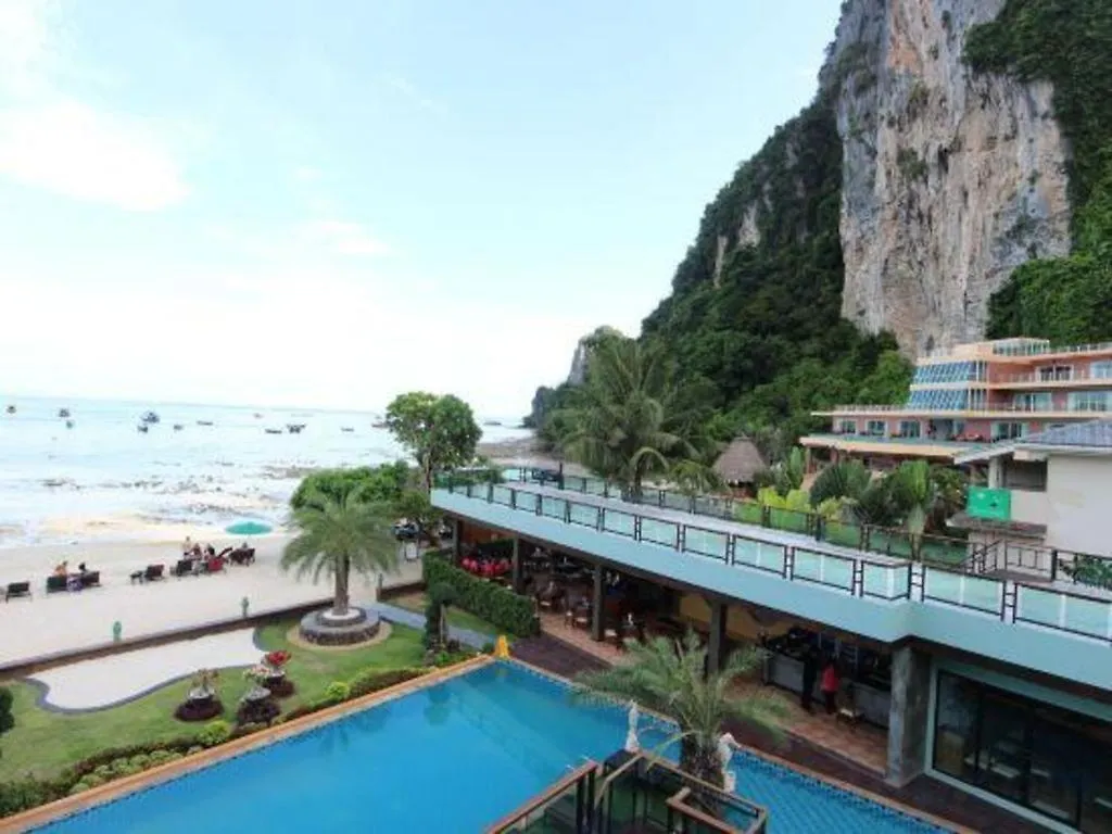 Phi Phi Nice Beach Hotel Hip جزيرة في في