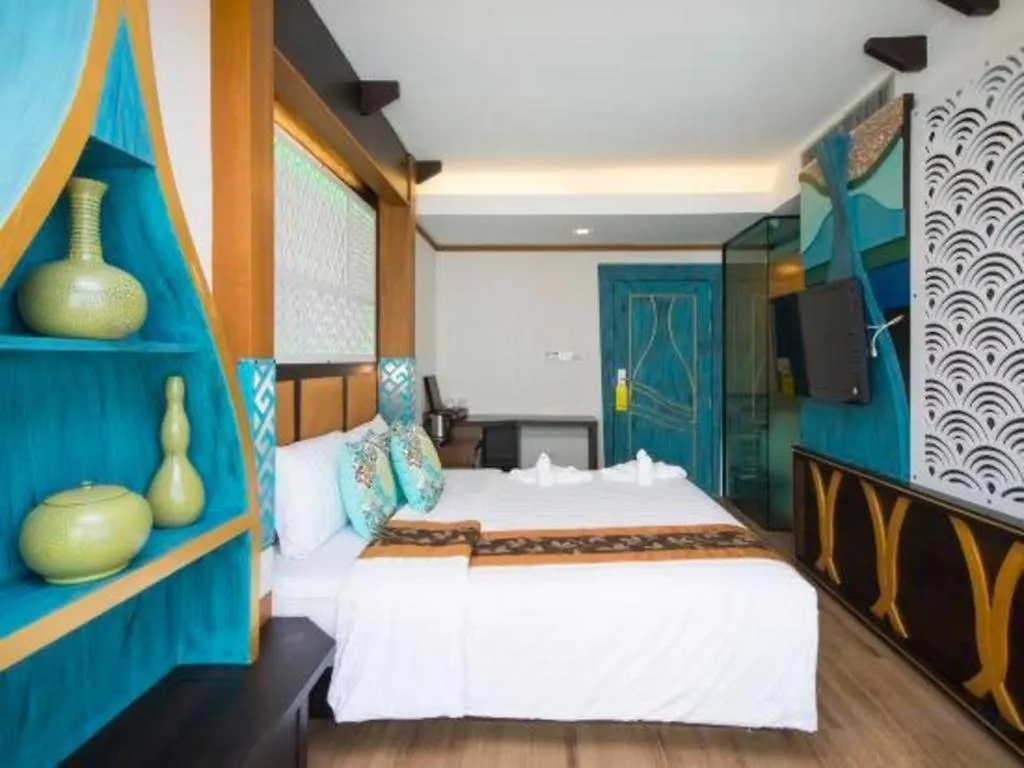 Phi Phi Nice Beach Hotel Hip Thailand