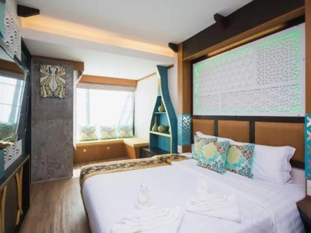 ***  Phi Phi Nice Beach Hotel Hip Thailand